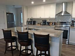 Hammer Haus II - 4 Bedrooms - Sleeps 8 - Waterloo