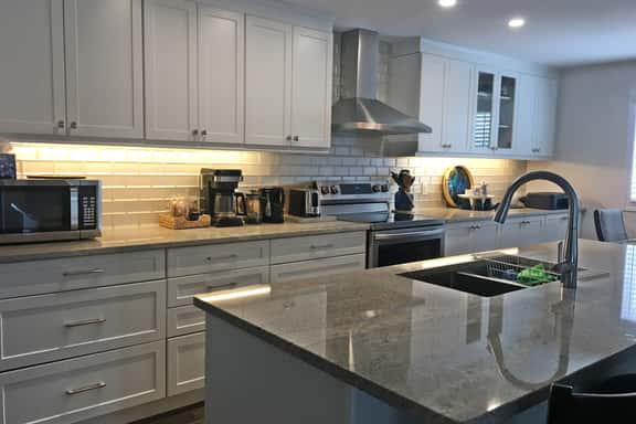 Hammer Haus II - 3 Bedrooms - Sleeps 5 - Family - Waterloo - Image 1