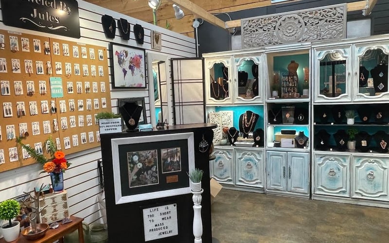 Jeweled By Jules jewellery vendor