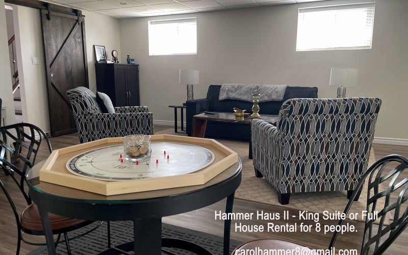 King Suite – Living Room with Games Table