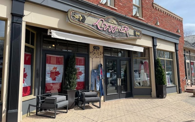 Lizzy R boutique on King Street