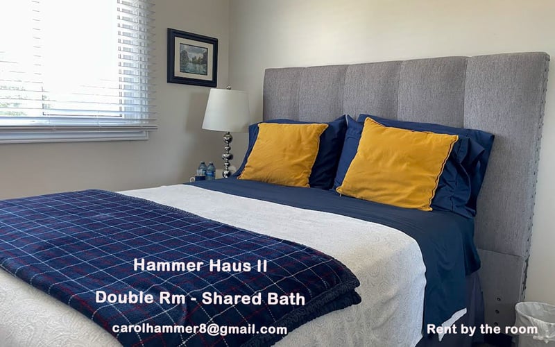 Double Room – Shared Bath